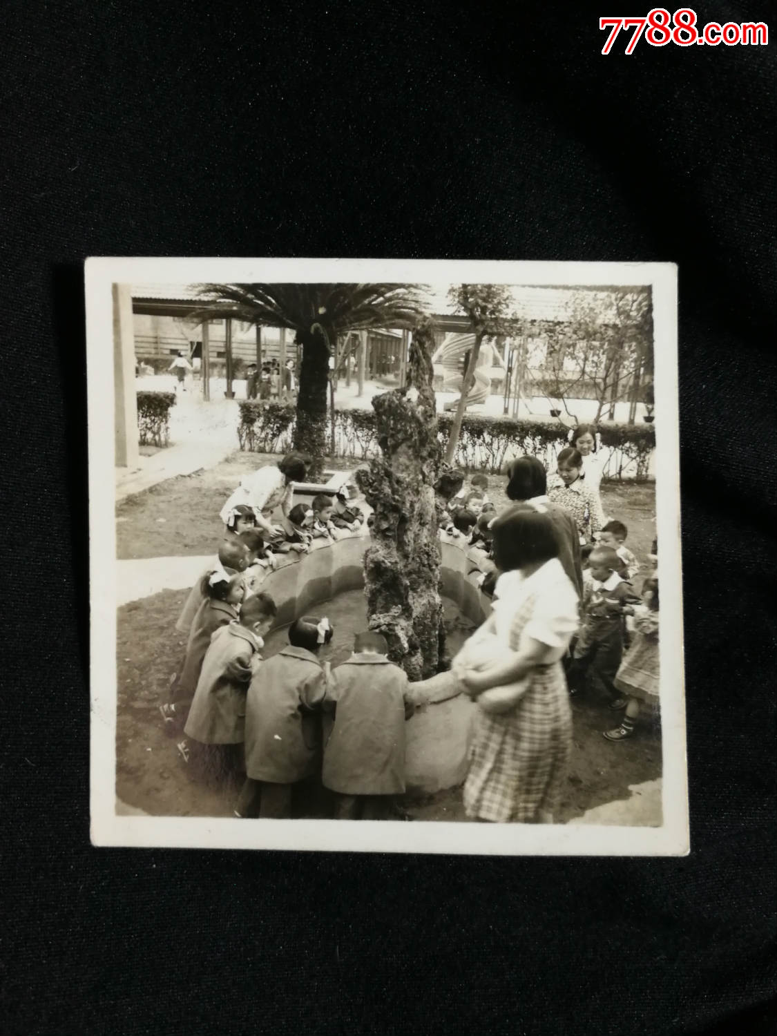 怀旧老照片快快乐乐幼儿园五十年代尺寸6x6公分