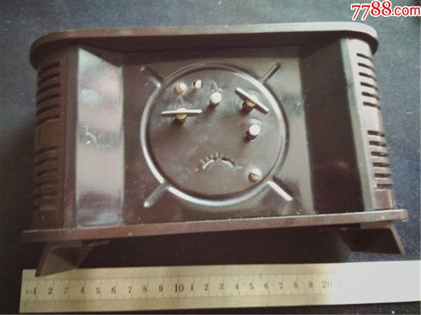 上世纪80年代白鸽牌台式闹钟大盘闹钟原包装原盒打铃正常走时精确