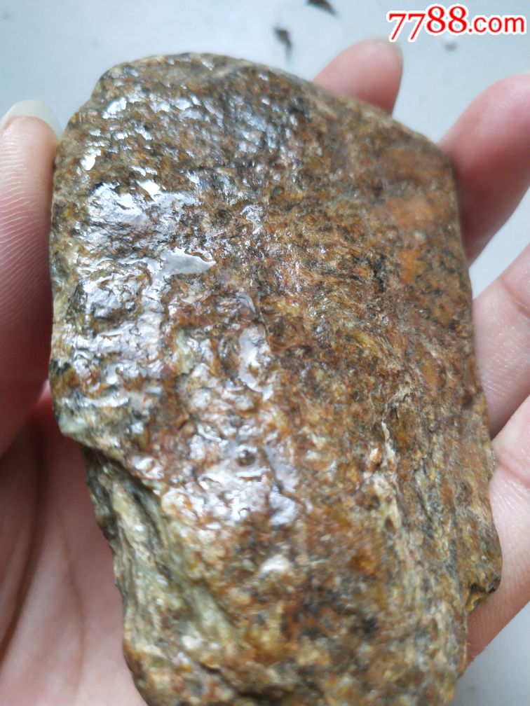 河磨玉原石