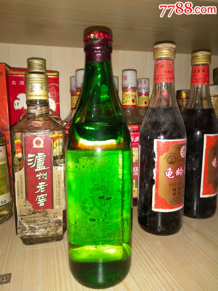 压盖北京昌平酒厂十三陵牌烧酒_老酒收藏_云海收藏