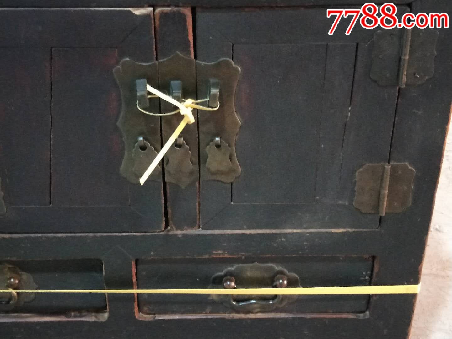 砸电视动图_皮克砸电视机_皮克砸电视机
