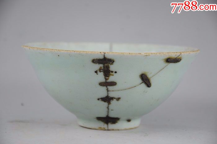 清代单色釉豆青釉碗锔瓷景德镇老瓷器包老包真古董古玩陈设收藏品