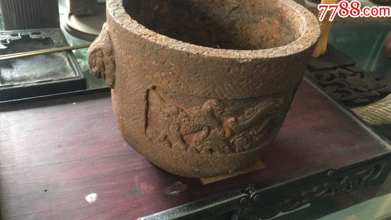 清代双兽头开光满工铁炉