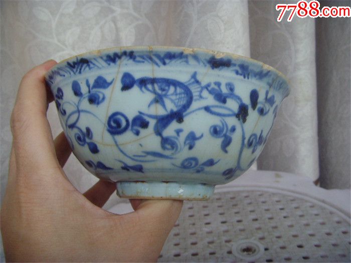 明代青花鱼藻纹碗