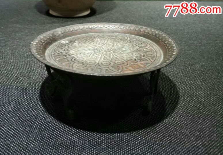 清代铜香盘造型精致工艺一流口径105厘米