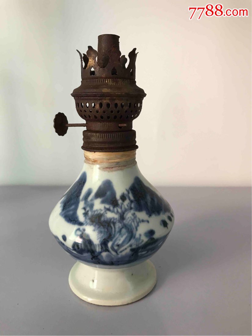 清代精美高脚瓷油灯(高度尺寸18厘米)