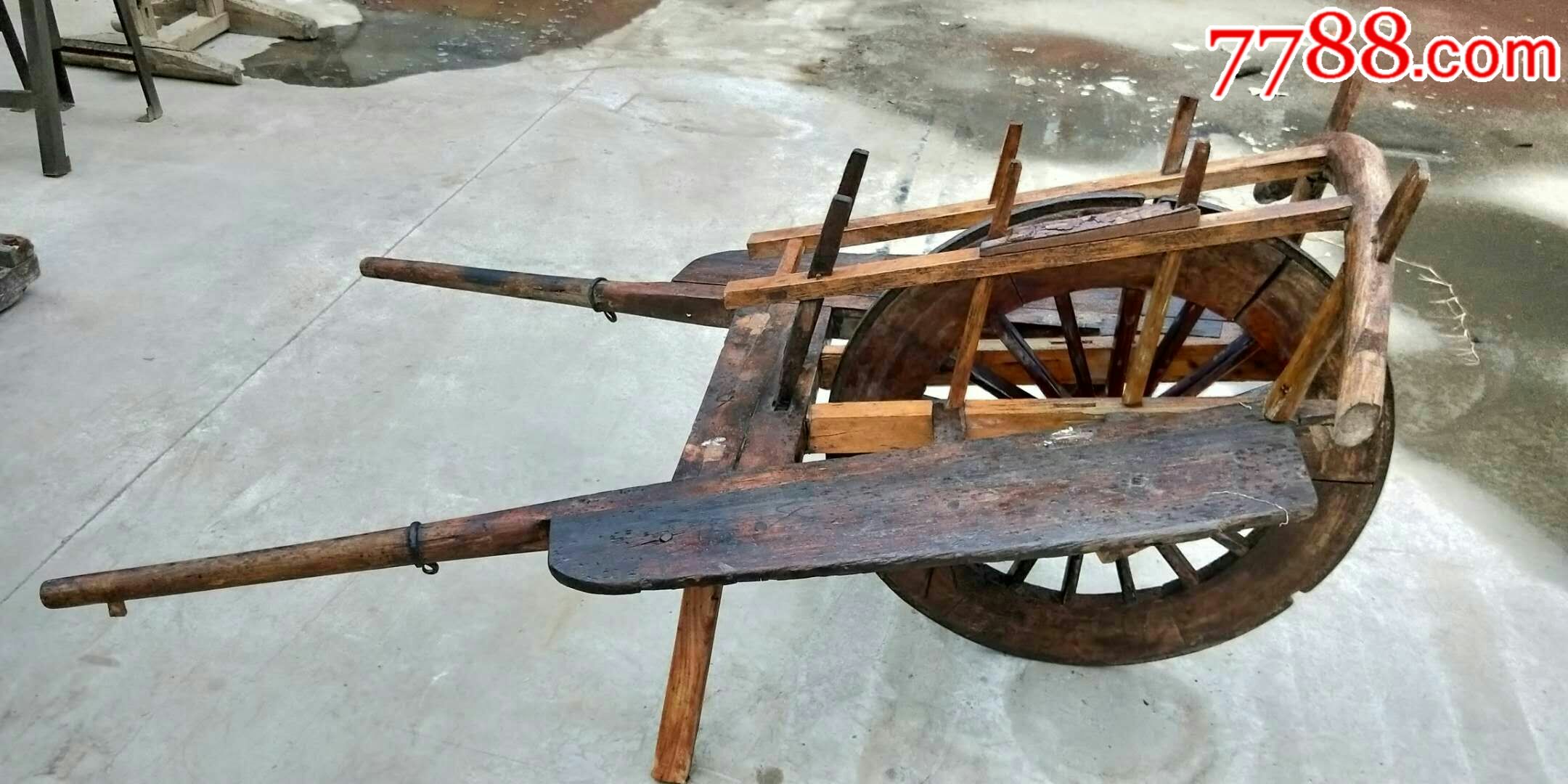 清代牛角木轮车