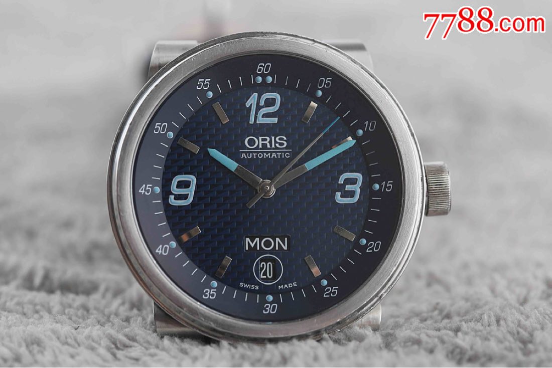 瑞士名表豪利时双地炮分体日历大手*格斗式黑