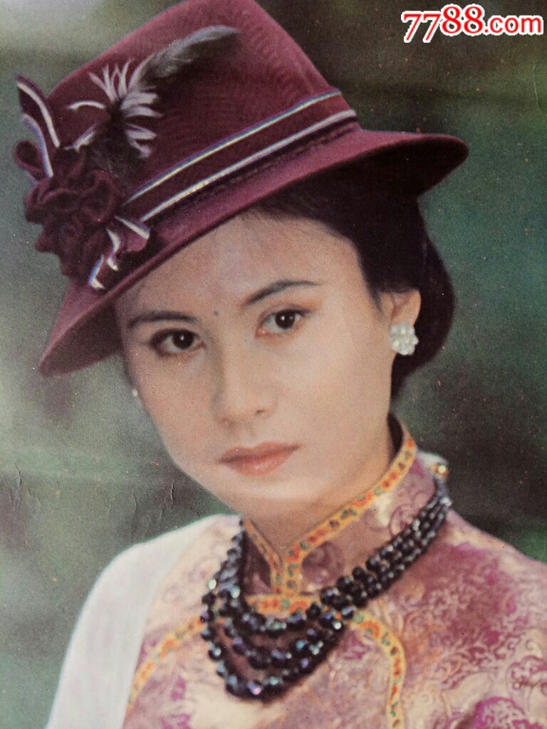凭栏揽翠--凌慧饰三姨太(美丽的囚徒)
