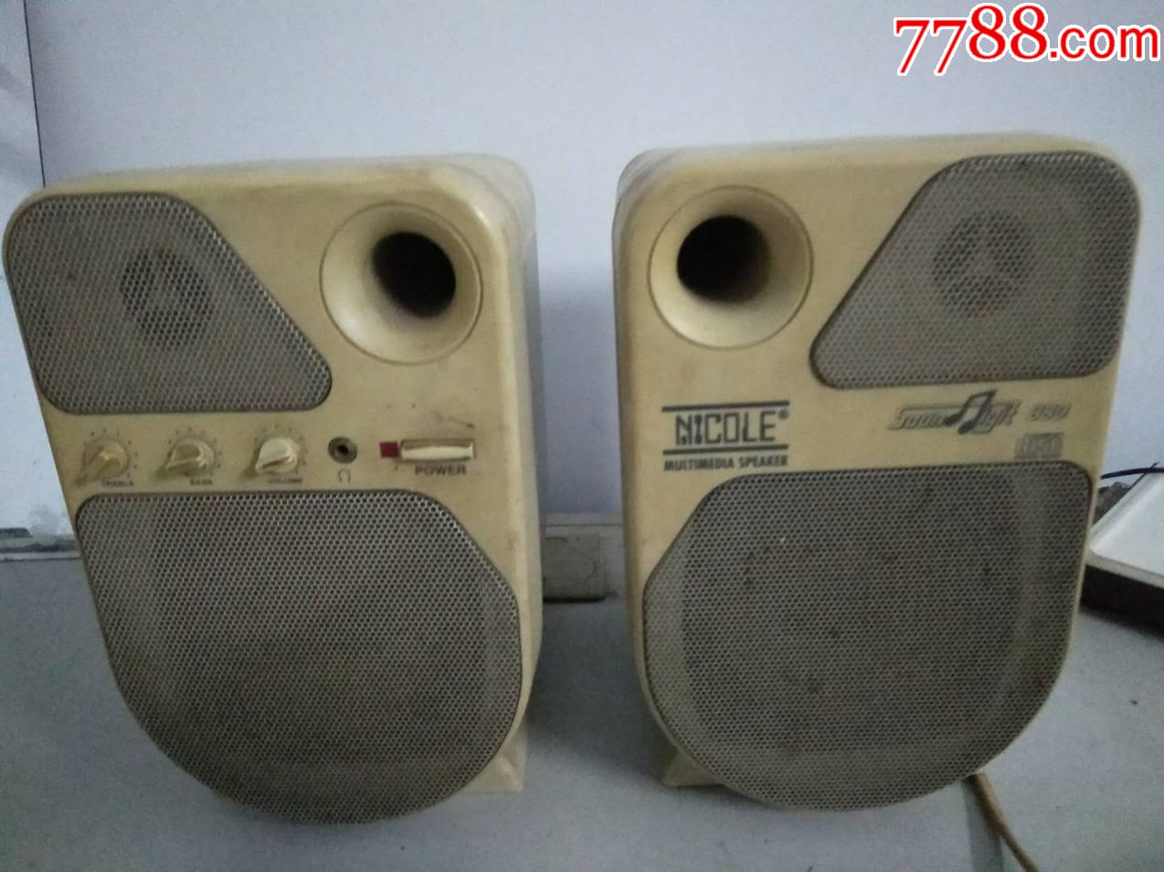 80年代进口电脑小音箱