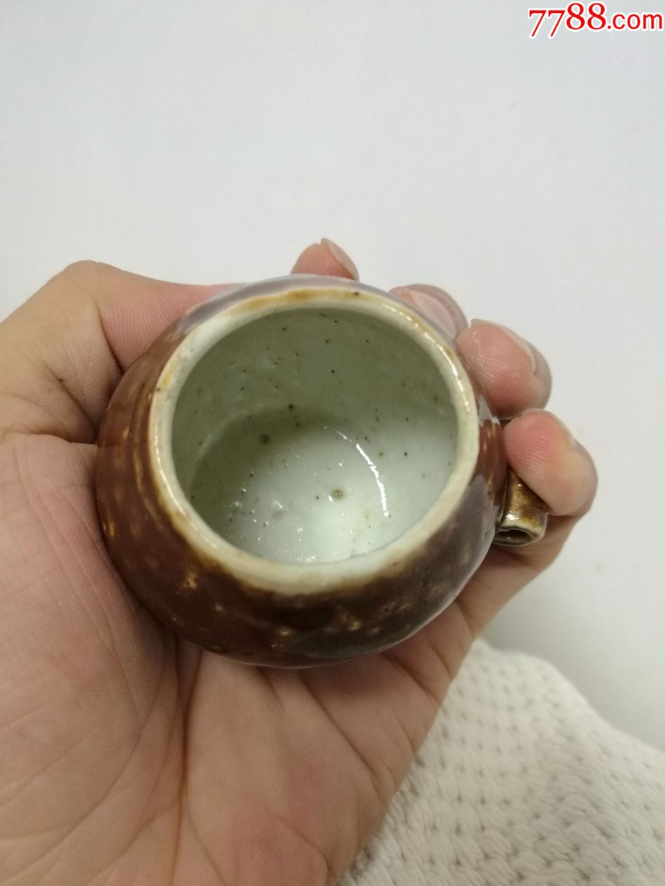老酱釉鸟食罐