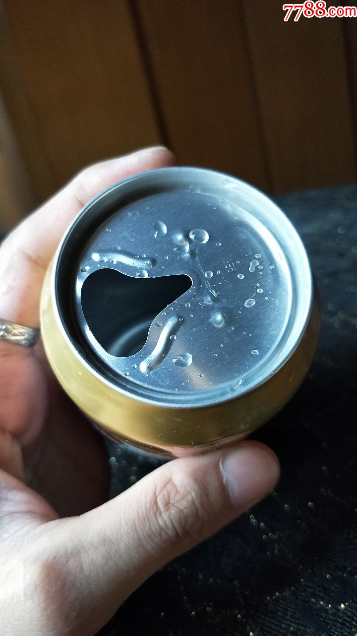 易拉罐子收藏-金小麦啤酒(无拉环)