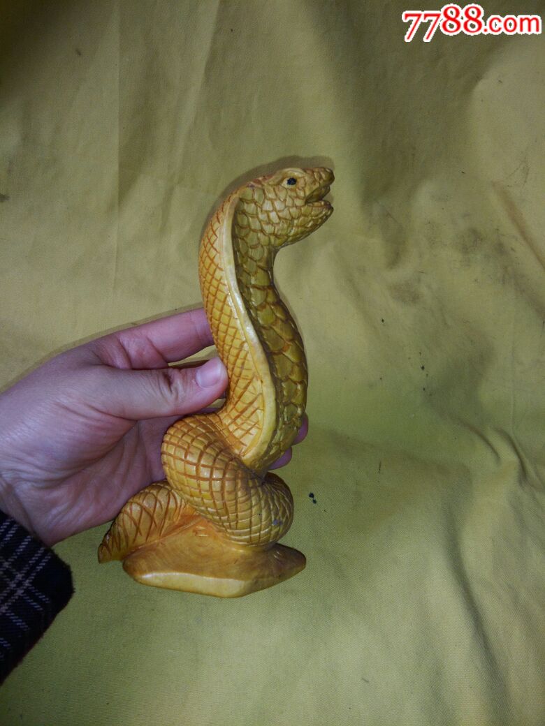 木雕蛇
