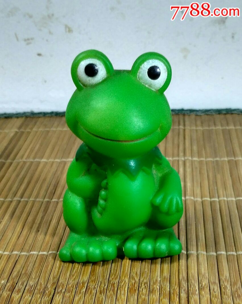 青蛙胶皮玩具