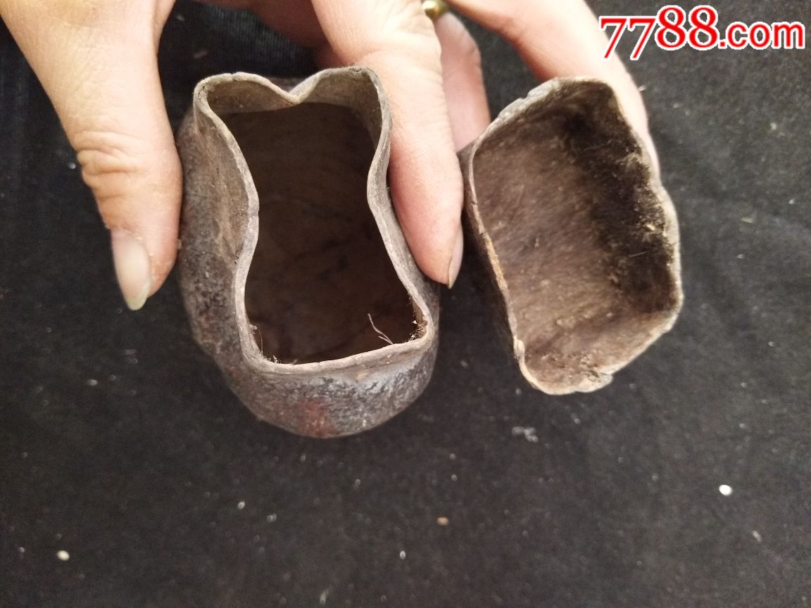 牛尿泡做的烟丝盒