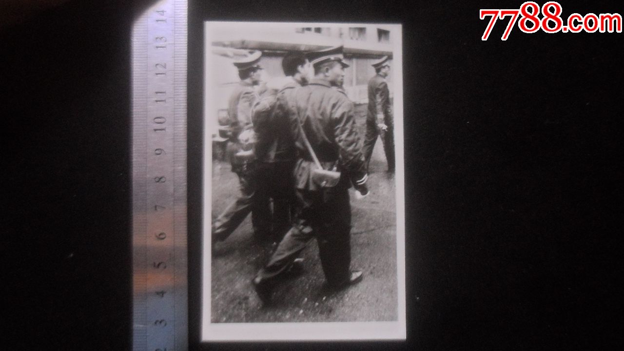 1990年,沈阳警方严厉打击流氓滋扰犯罪,7.5厘米-11.5厘米