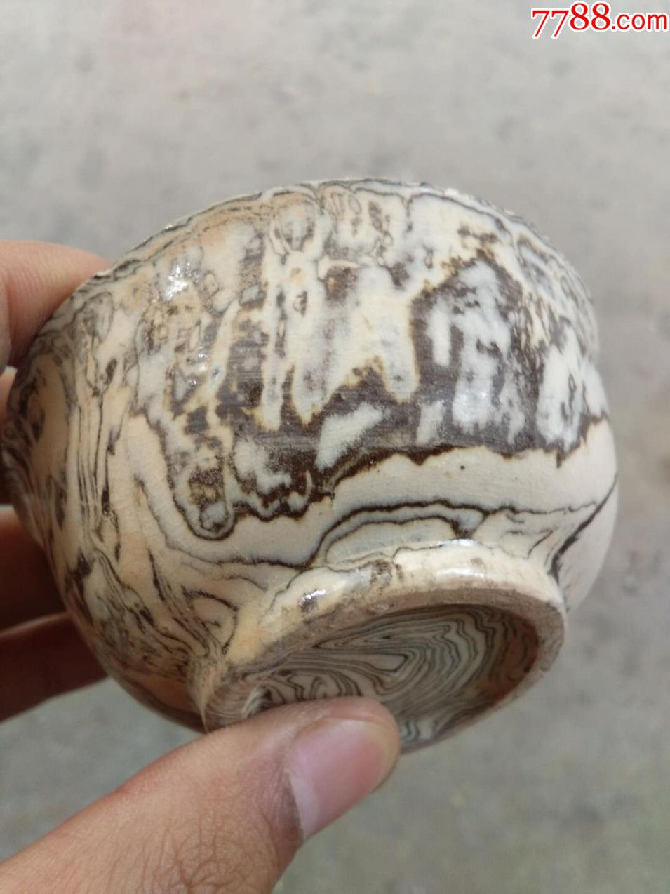 白瓷绞胎碗