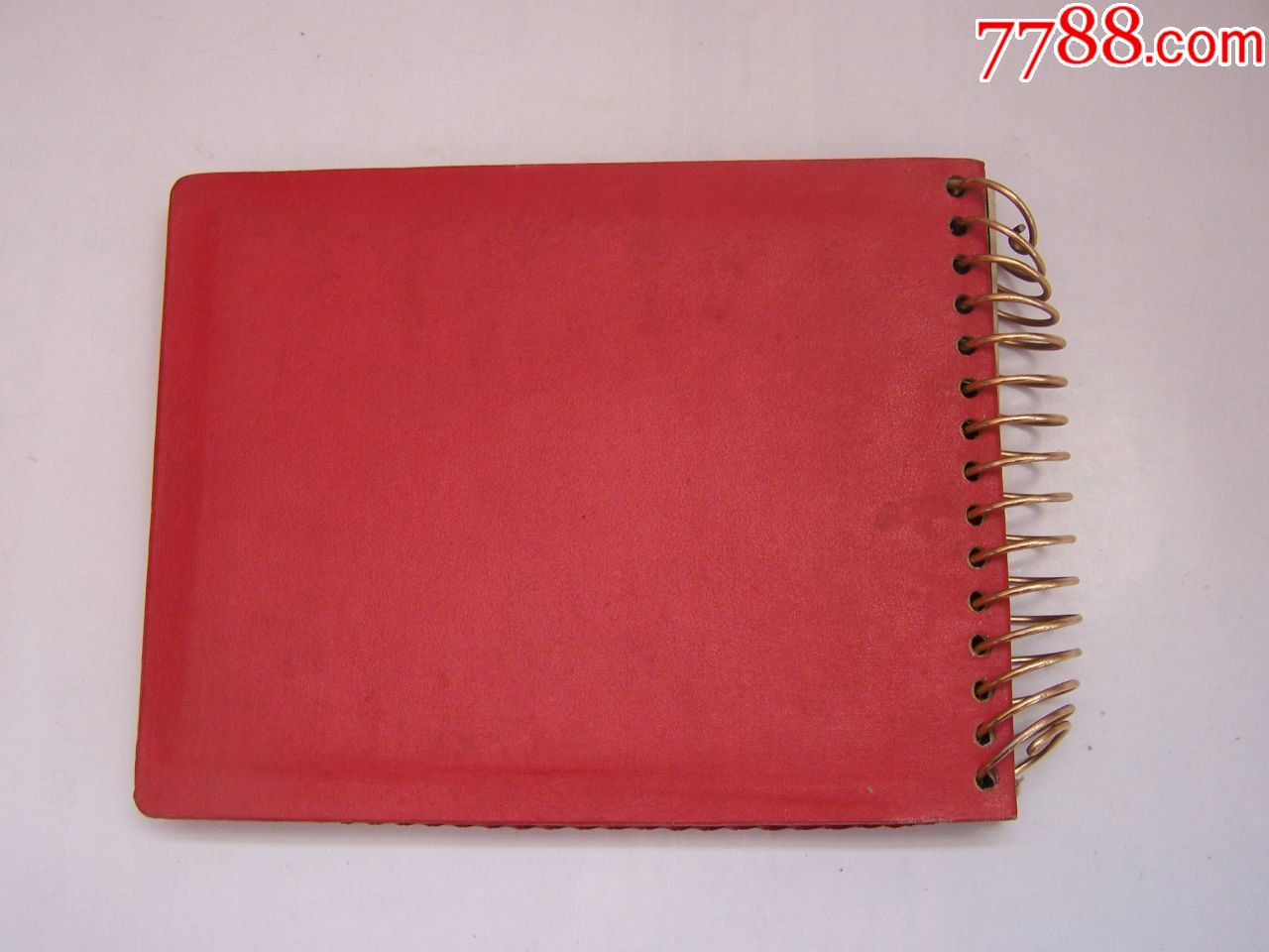 老上海影集,小女孩抱熊猫玩具封面,保存好,内未