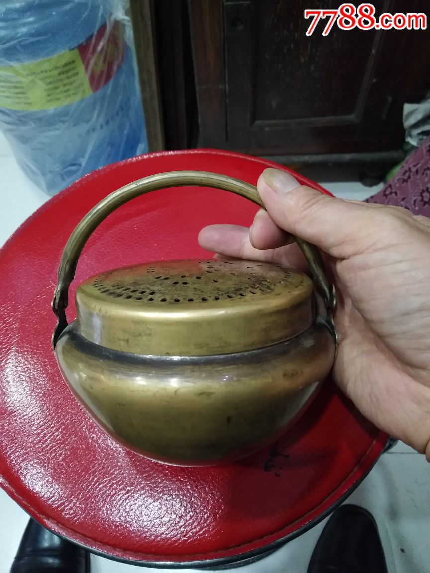 铜暖炉