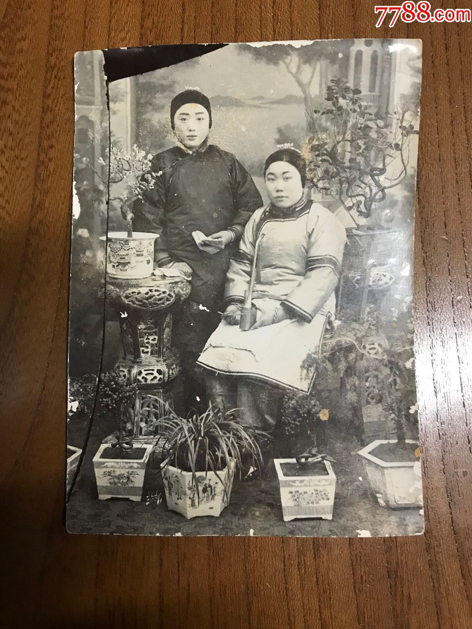 清代小脚妓女双美图照片