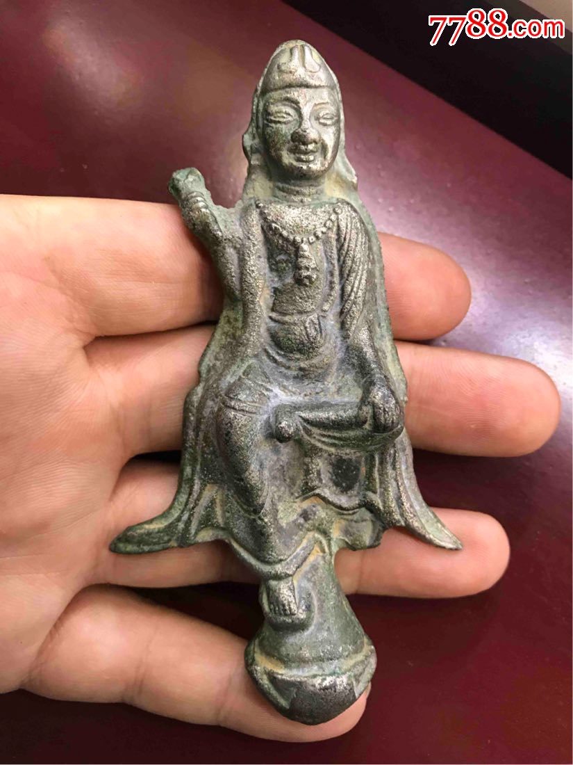 唐代青白铜佛像