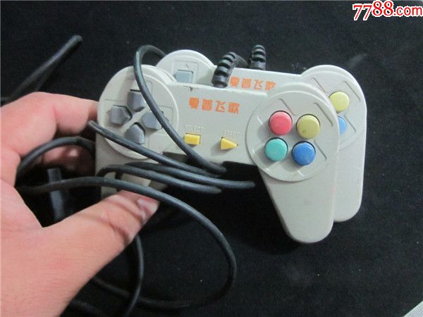 上世纪90年代电视游戏机配件一组~游戏机第19弹