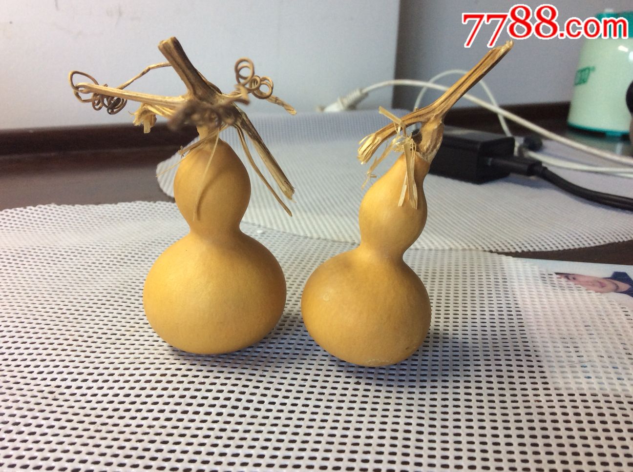 天然葫芦两个
