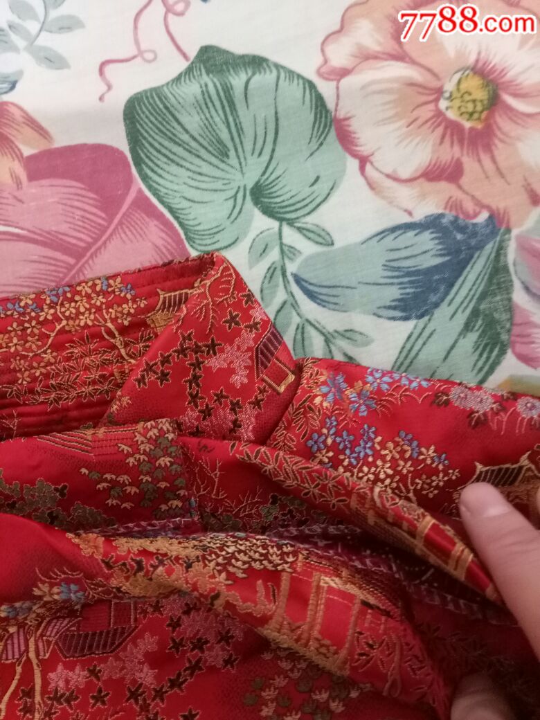 绸缎棉袄