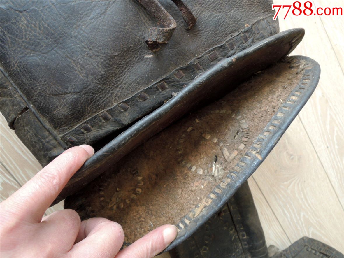 皮货收藏1811民国马帮用的中号手工制錾纹全牛皮邮包马包185kg