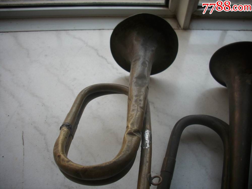 抗战实物-解放区-八路军曾经使用过的铜【冲锋号】3个