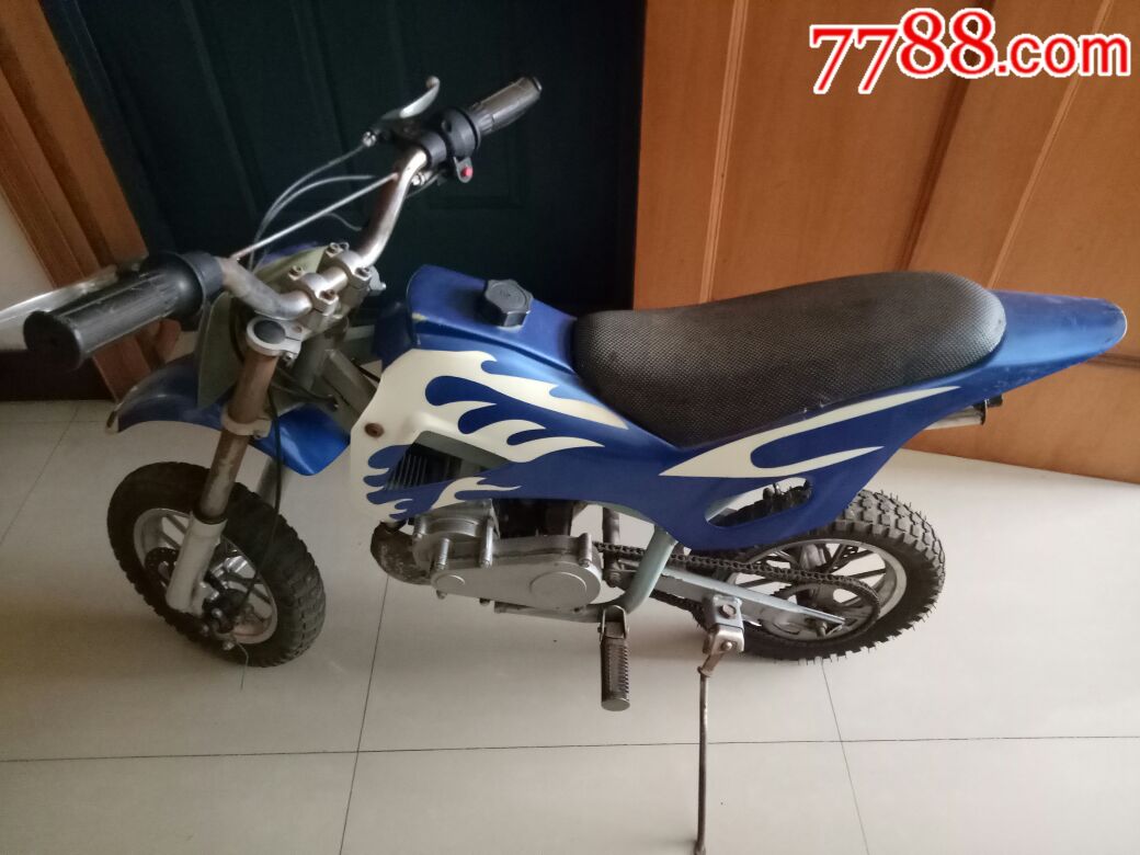 小型汽油摩托车