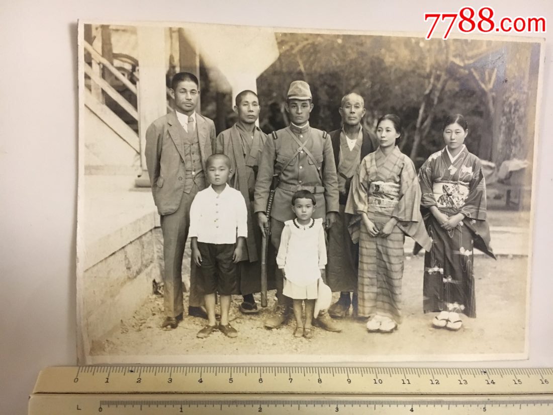 民国抗战时期原版老照片:参与侵略嘉善,杭州的日本鬼子行德一郎出征前