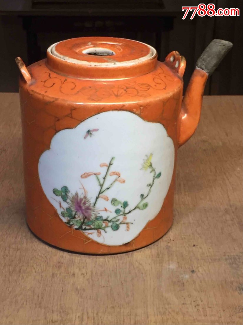 清末民国珊瑚红描金开窗粉彩花鸟茶壶