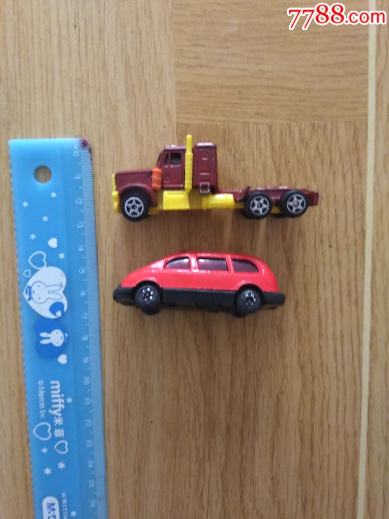 90年代/小汽车/玩具/两个/铁艺塑料综合制作