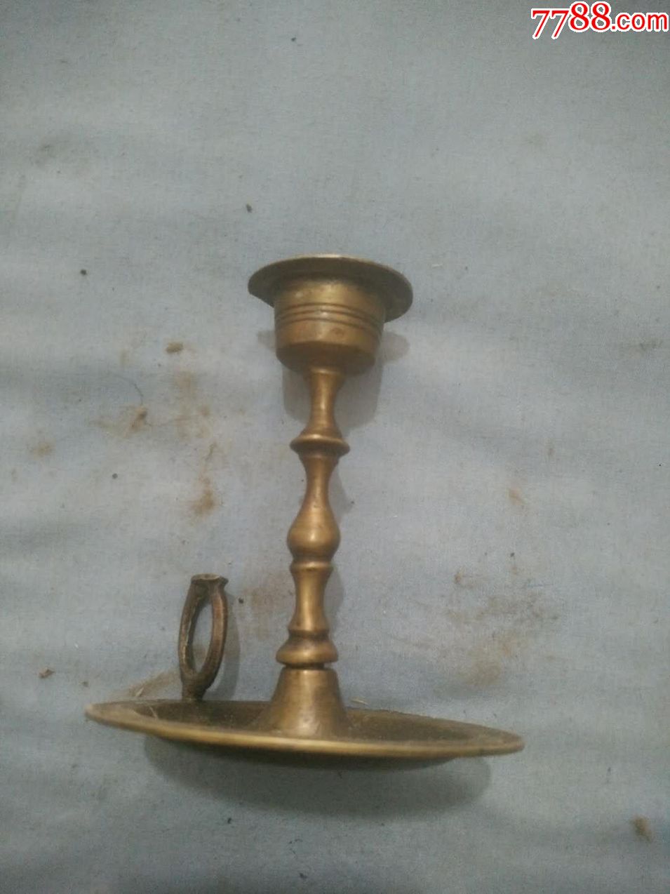(箱6)清代老铜蜡台,稍微有缺,尺寸9.5*8cm