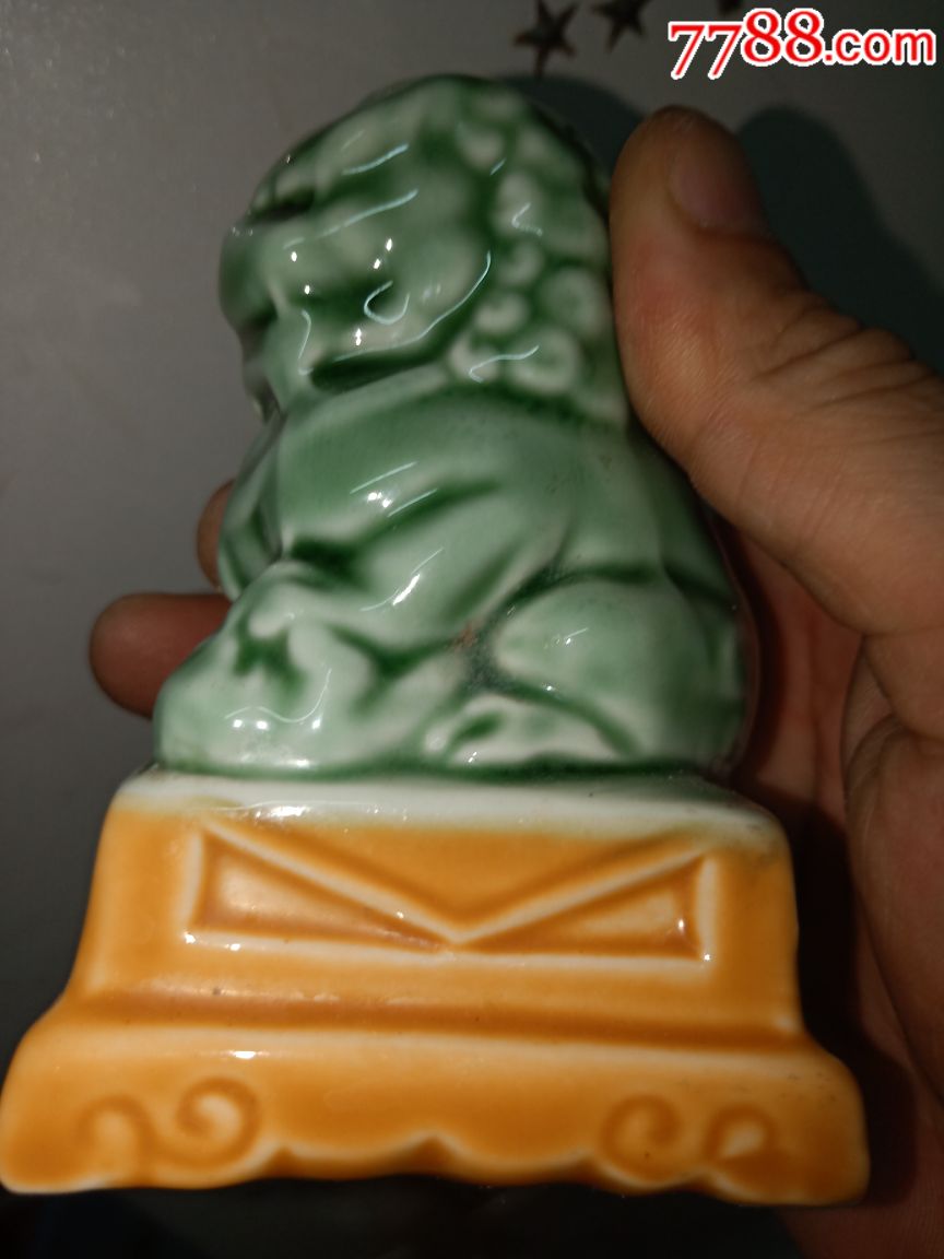 老瓷狮子摆件2