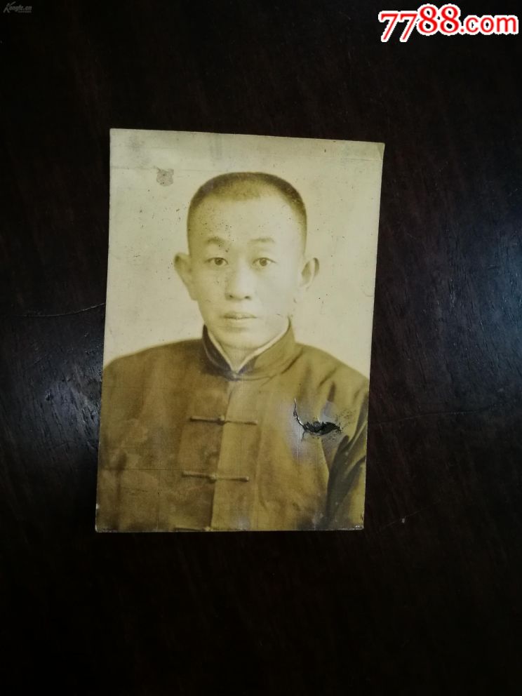 清代人物老照片(背面有字,上海南京路王开)
