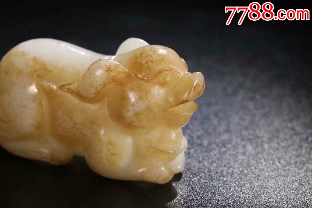 和田玉猪把件