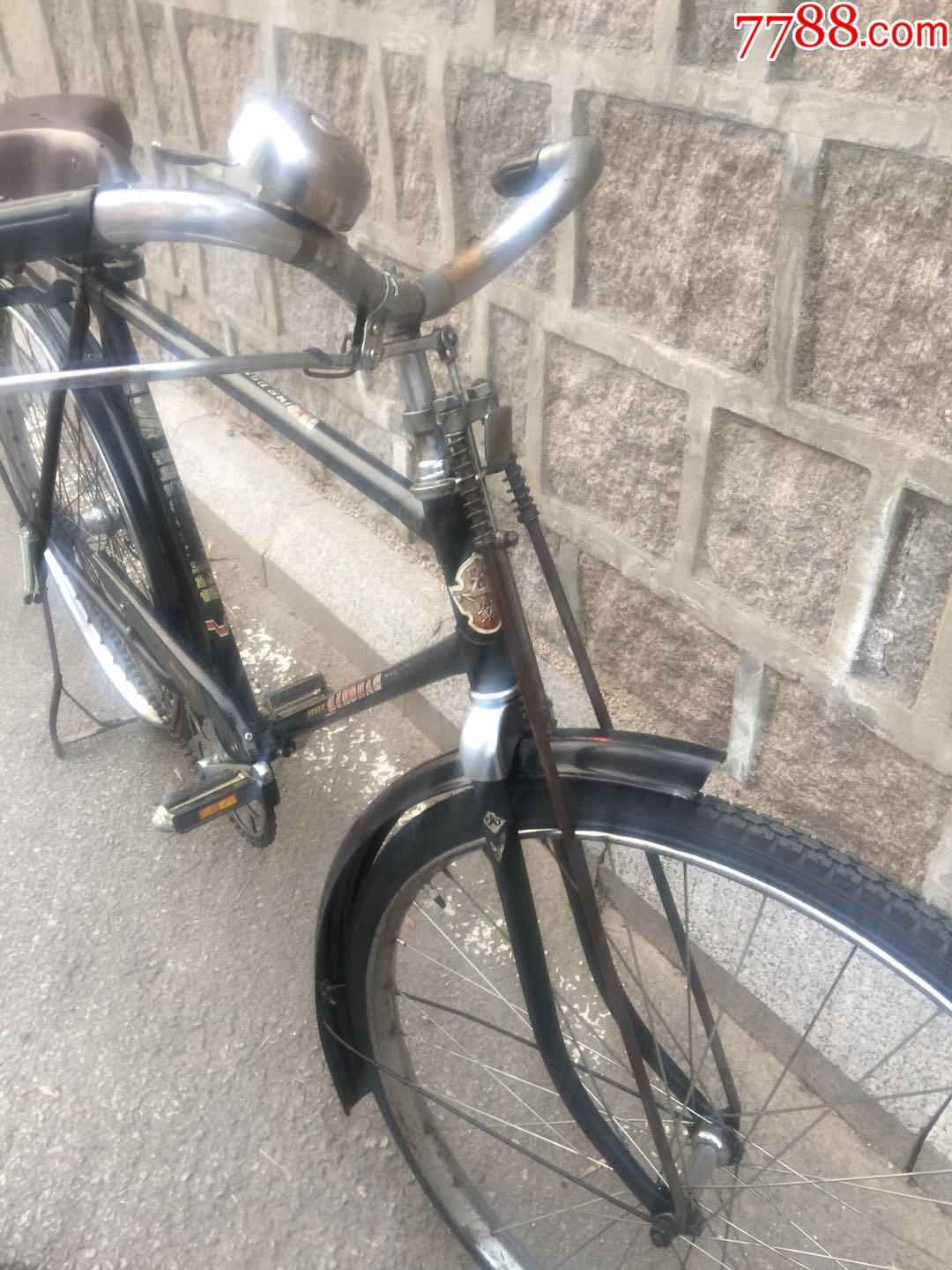 八十年代大金鹿自行车