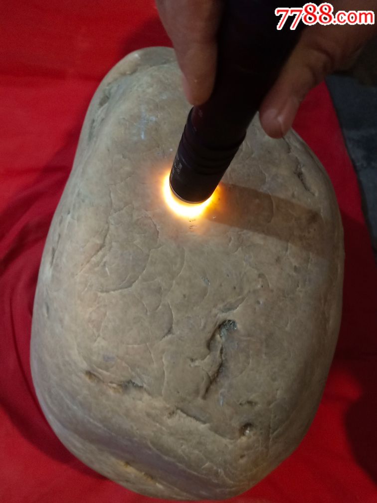 沱江大千玉原石