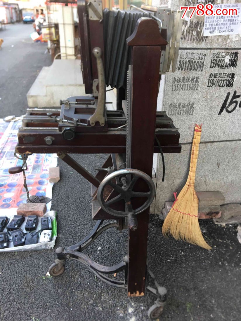 古董立式大型老式照相机(红玫瑰牌)-方箱/木箱相机