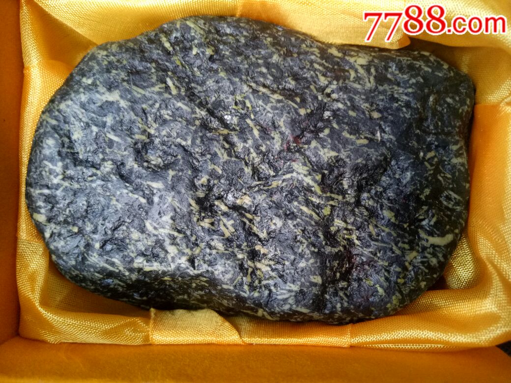 金刚橄榄陨石(无磁)