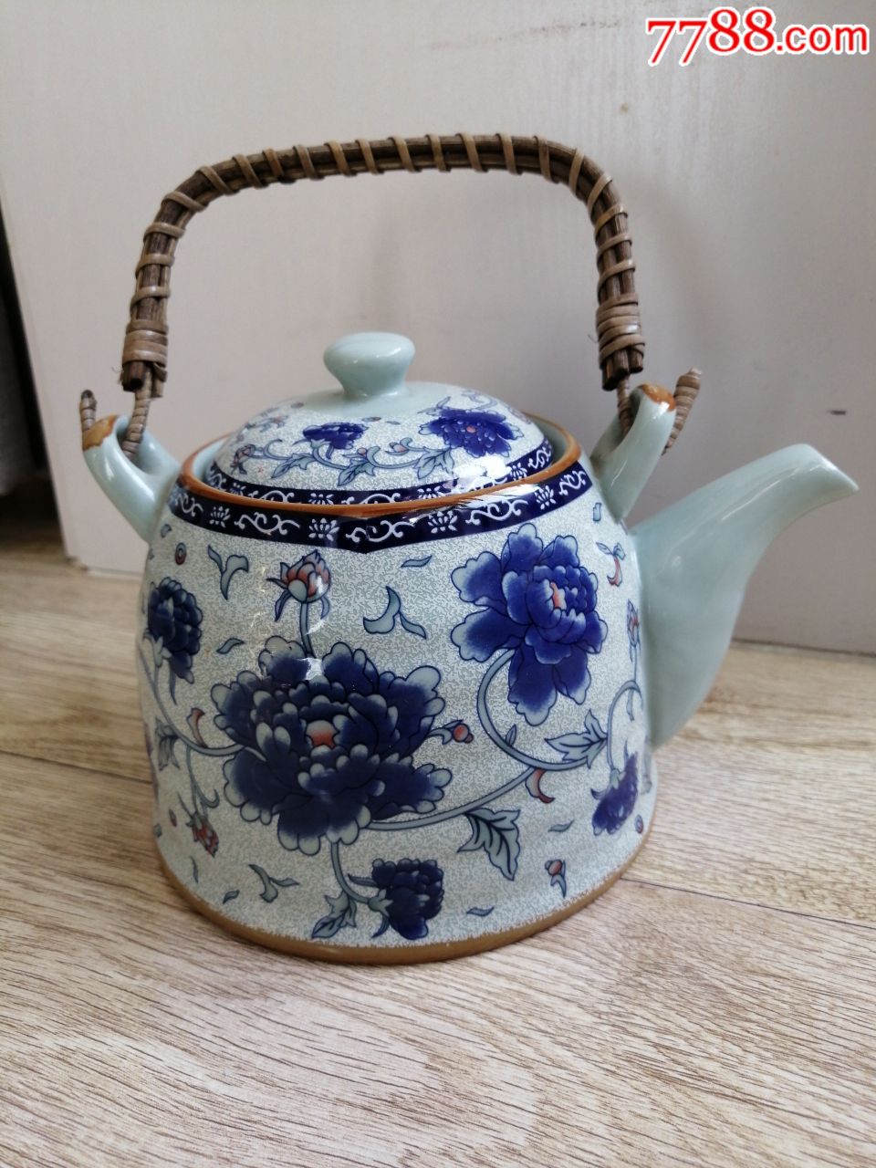 景德镇印彩色陶瓷茶壶