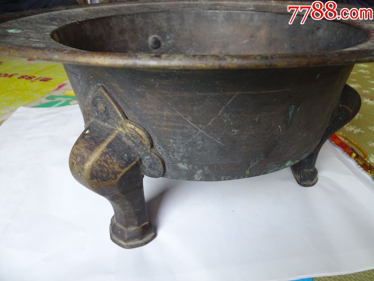 铜火盆