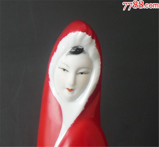 瓷雕塑【王昭君出塞】