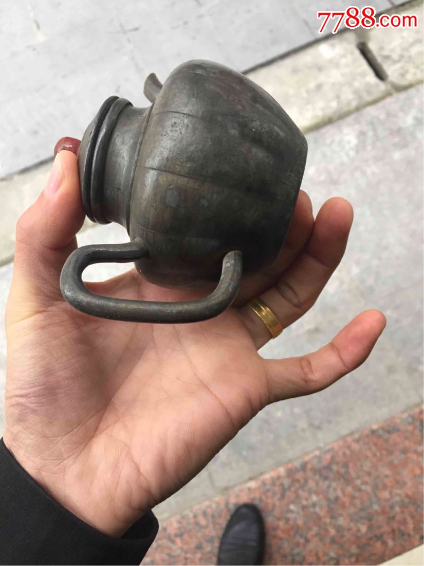 小锡壶