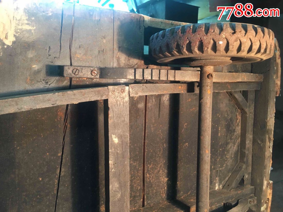50年代汽车厂制作的大木头客车模型,怀旧漂亮的大玩具