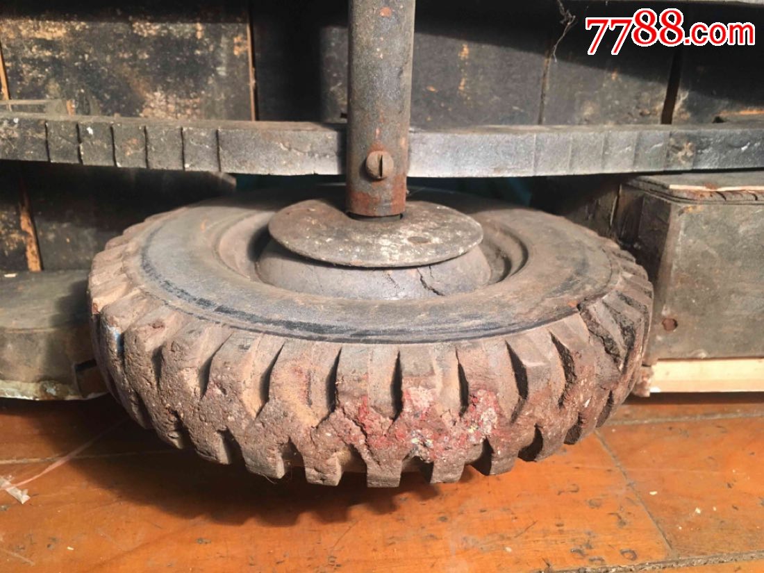 50年代汽车厂制作的大木头客车模型,怀旧漂亮的大玩具