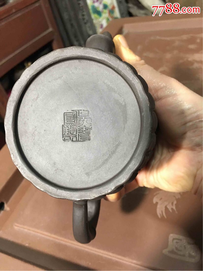 70年代前后的宜兴紫砂(吴春凤制)的300cc一捆竹壶