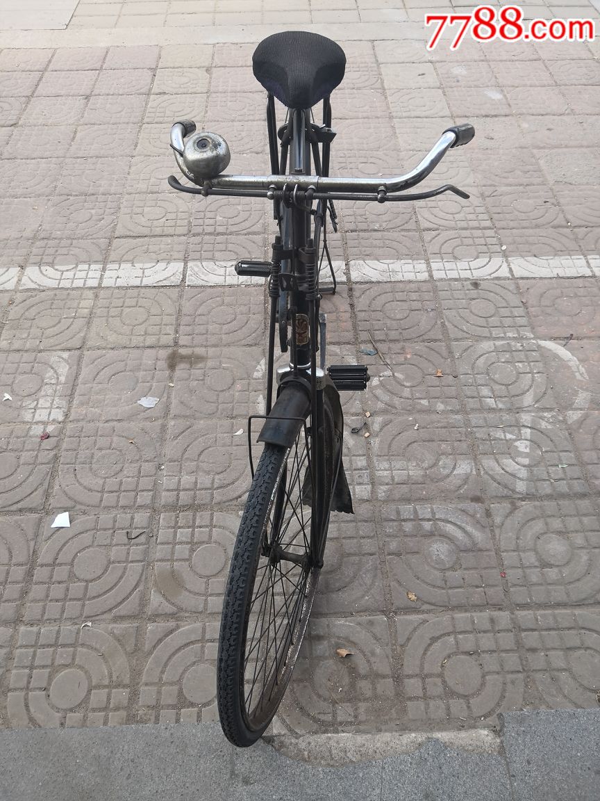 早期凤凰牌二八大轮自行车